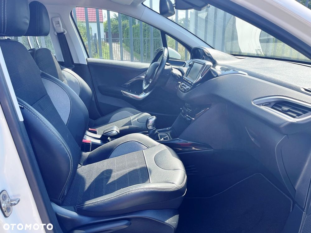 Peugeot 2008 2017 photo 5