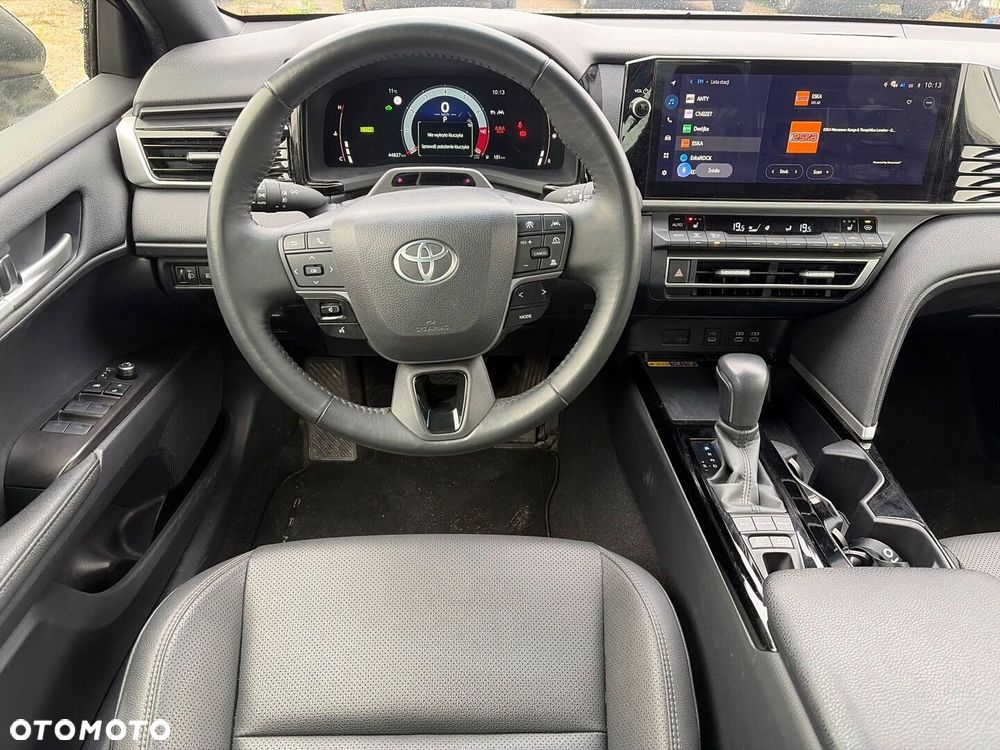Toyota Camry - 13