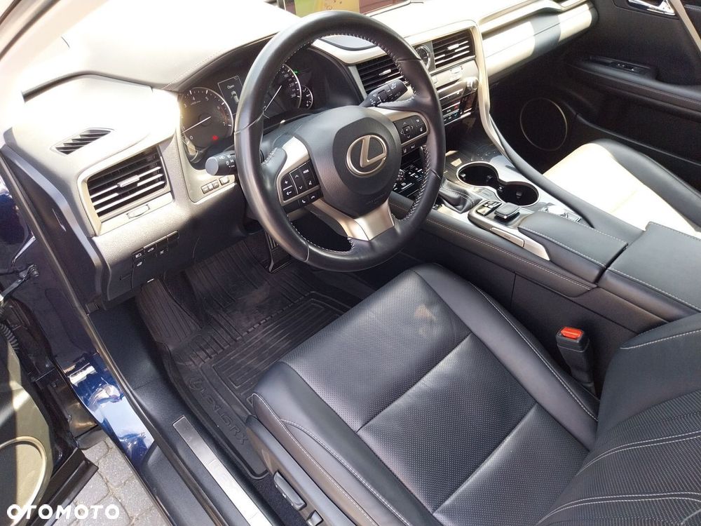 Lexus RX - 23