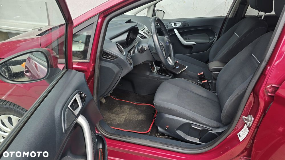 Ford Fiesta 1.25 Celebration - 9