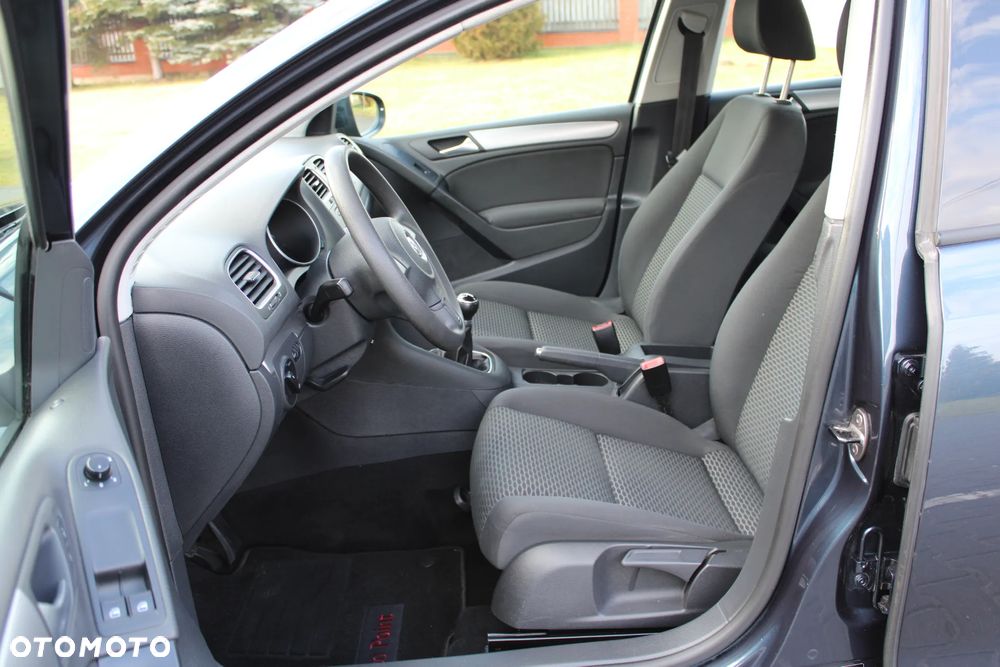 Volkswagen Golf - 17