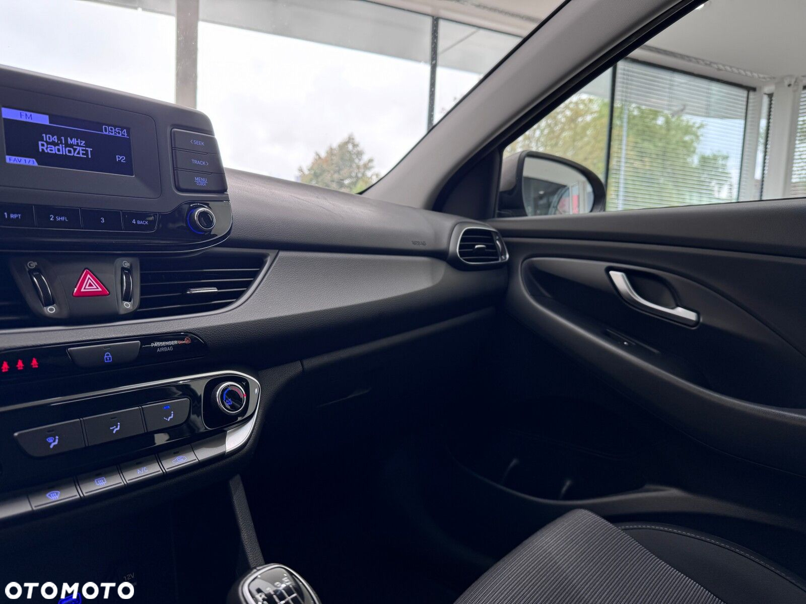Hyundai i30 1.5 DPI Classic + - 34
