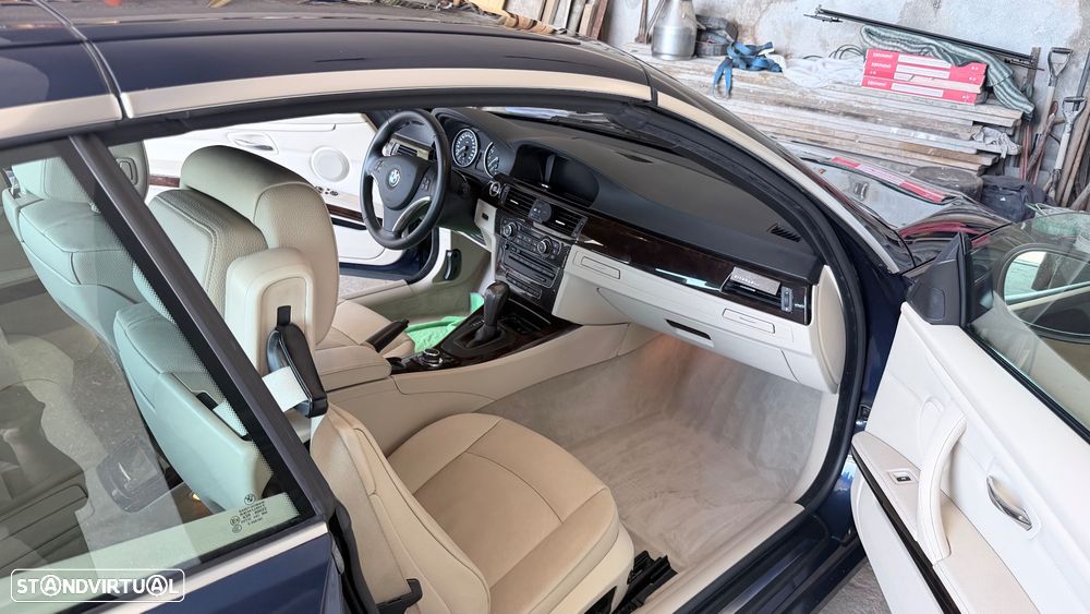 BMW 325 i Auto - 14