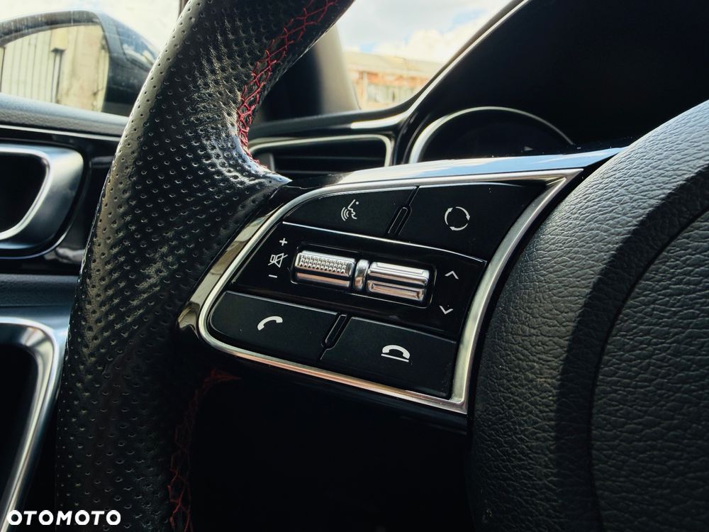 Kia ProCeed 1.6 T-GDI GT DCT - 16