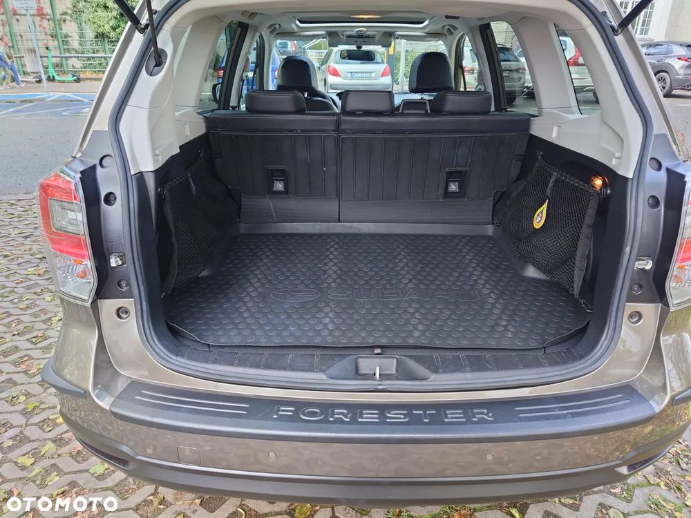 Subaru Forester 2.0 i Platinum (EyeSight) Lineartronic - 13