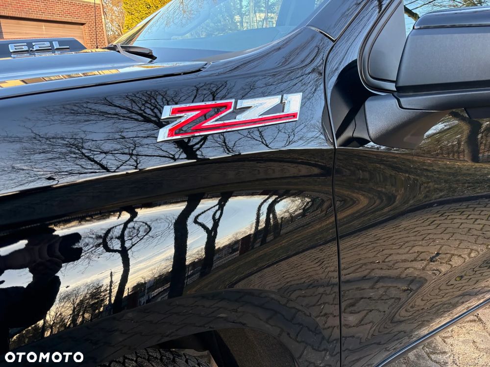 Chevrolet Silverado - 10