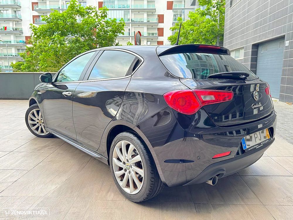 Alfa Romeo Giulietta 1.6 JTDM Distinctive - 20