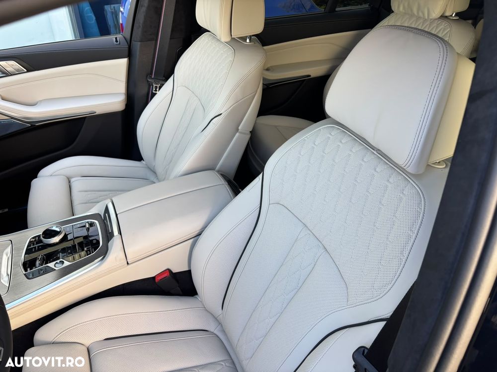 BMW X7 xDrive40i - 15
