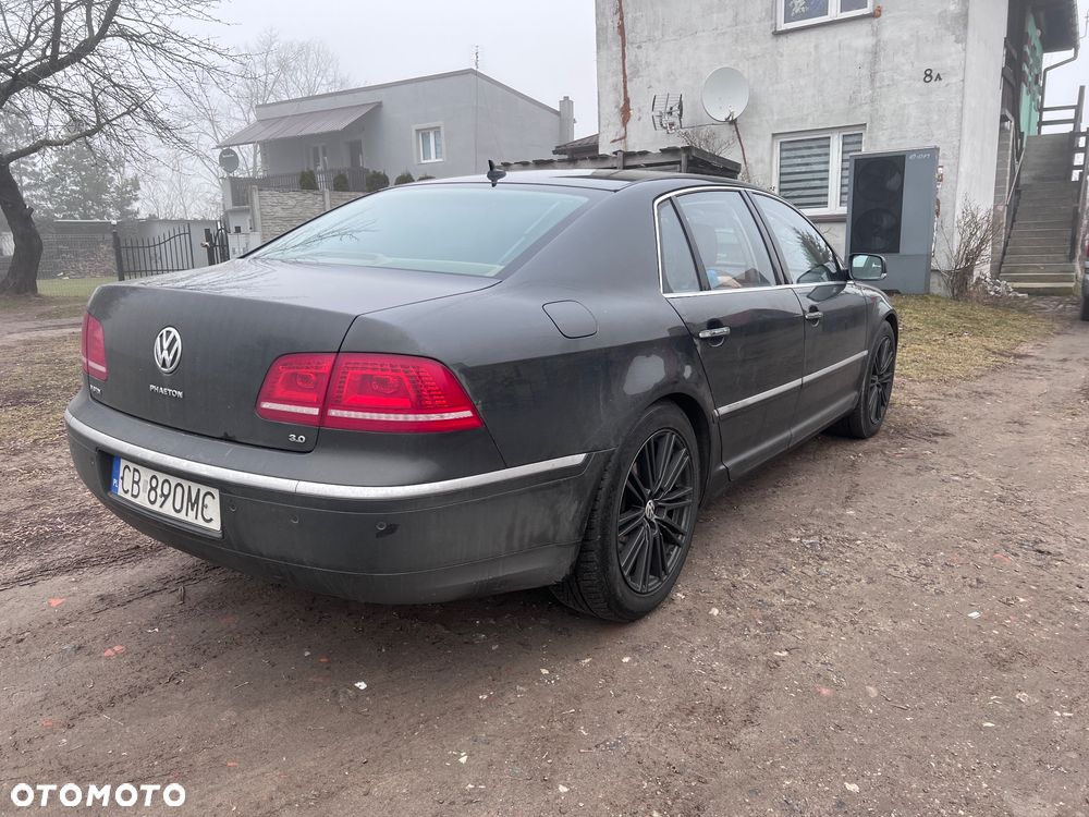Volkswagen Phaeton - 4