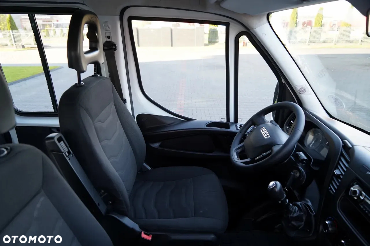 Iveco DAILY 35-150 / BRYGADOWKA / WYWROTKA – 2,4 M / BLIŹNIAK / SKRZYNIA NARZĘDZIOWA / SPROWADZONY / PO KONTRAKCIE SERWISOWYM - 27