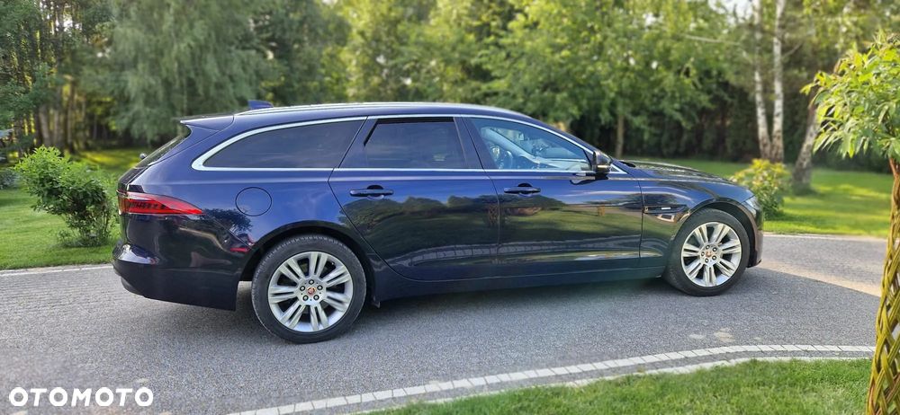 Jaguar XF - 4