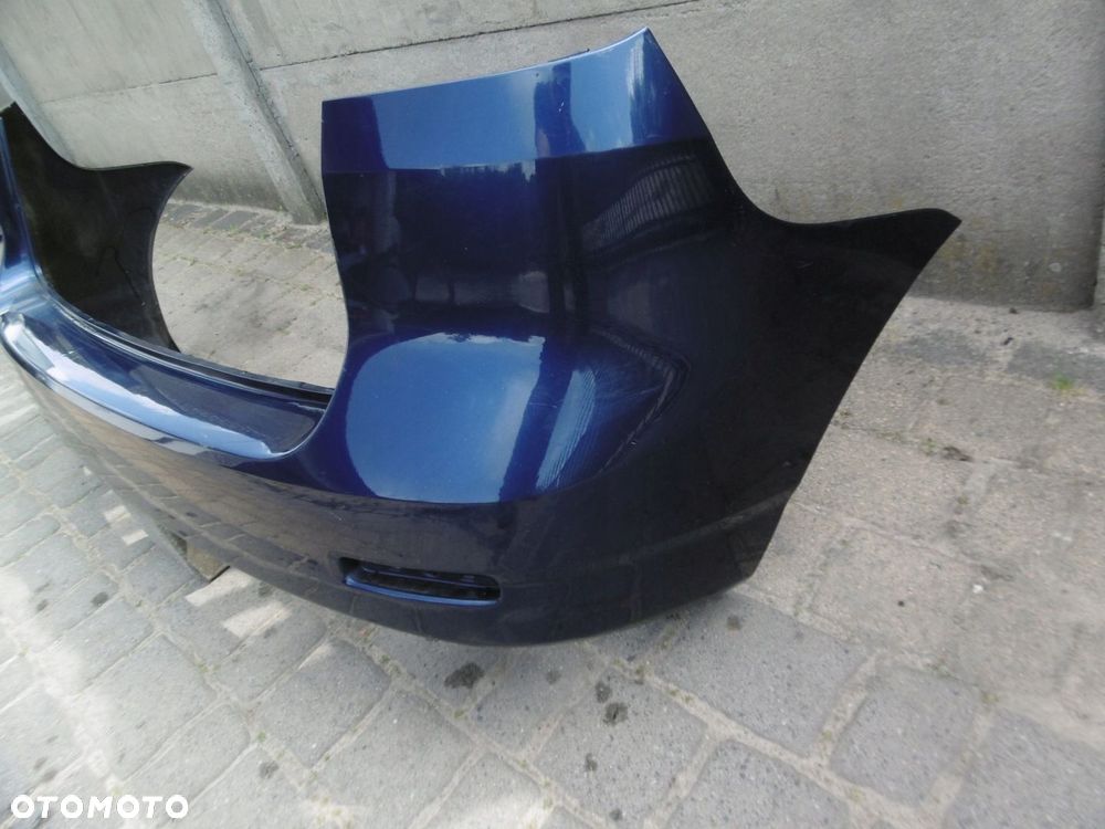 TOYOTA COROLLA VERSO 01/04r - zderzak tylny - 3