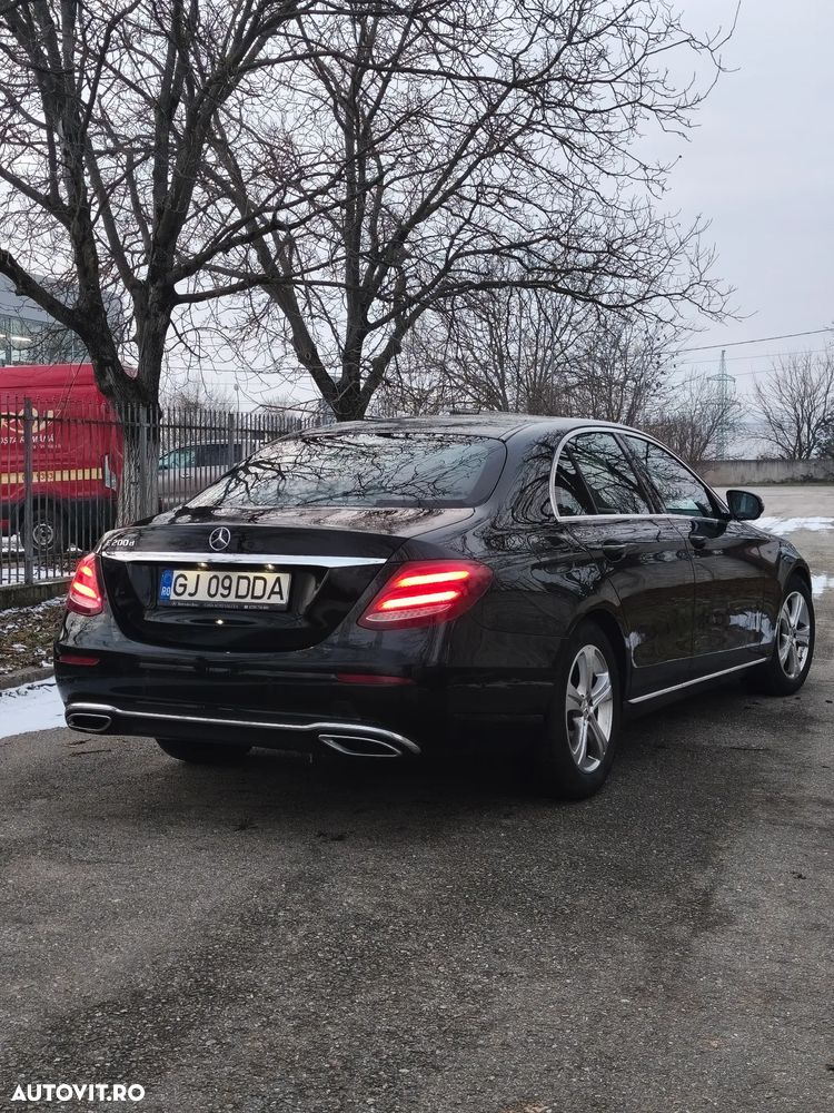 Mercedes-Benz E 200 d 9G-TRONIC - 4