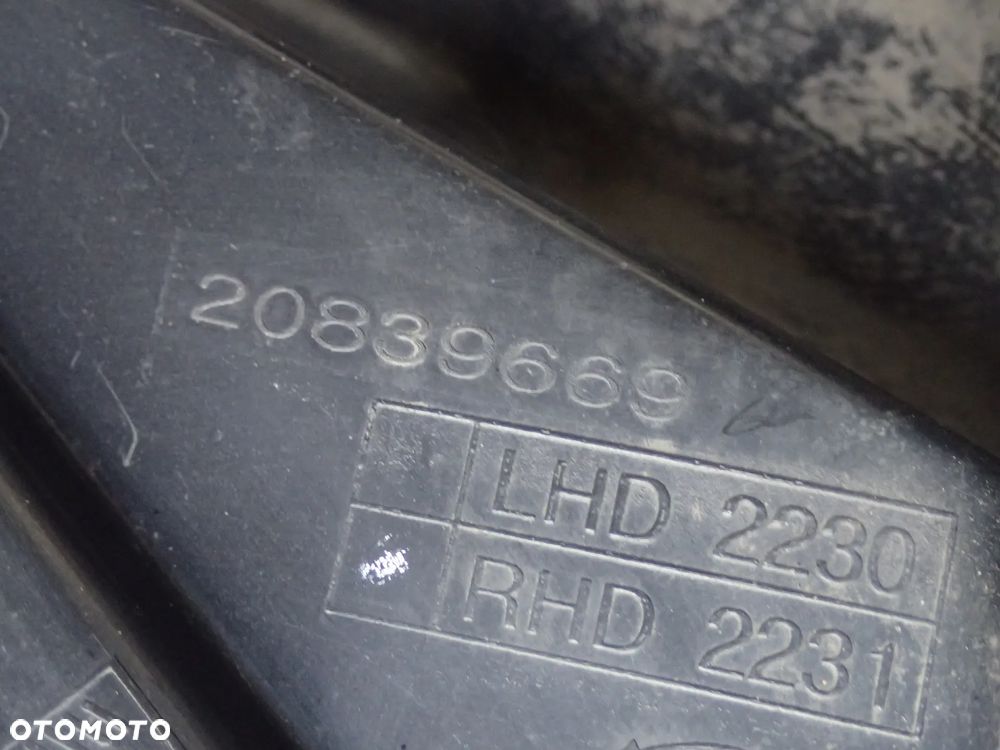 LAMPA XENON PRAWY PRZÓD OPEL ANTARA - 5