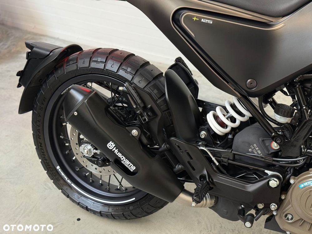 Husqvarna Svartpilen - 14