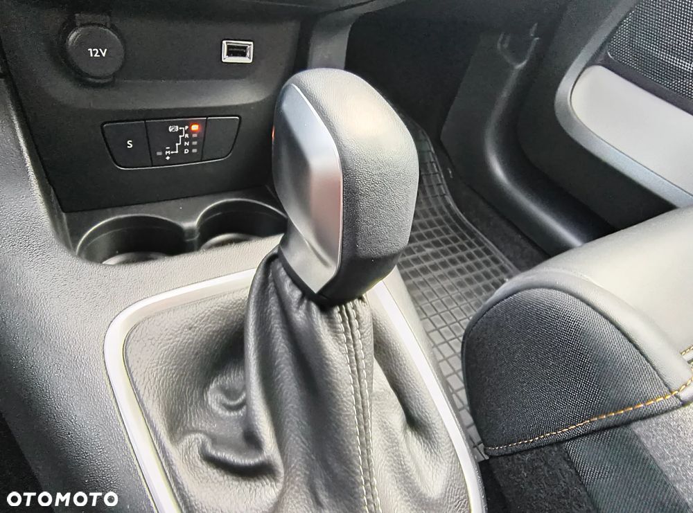 Citroën C3 1.2 PureTech GPF Shine S&S EAT6 - 21