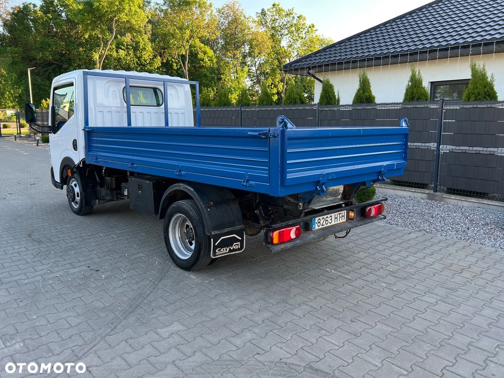 Renault Maxity - 34
