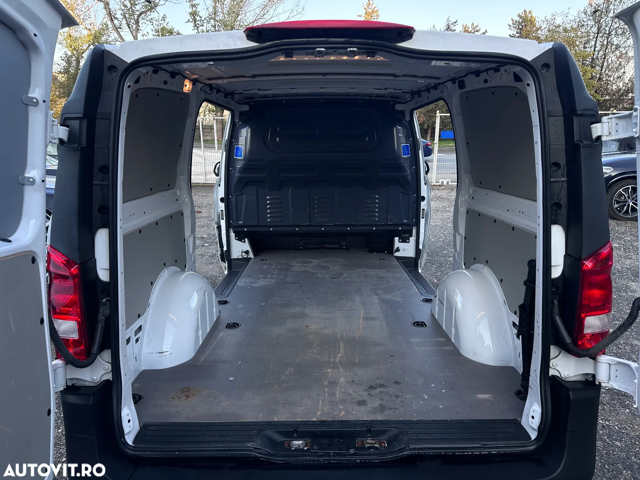 Mercedes-Benz VITO - 10