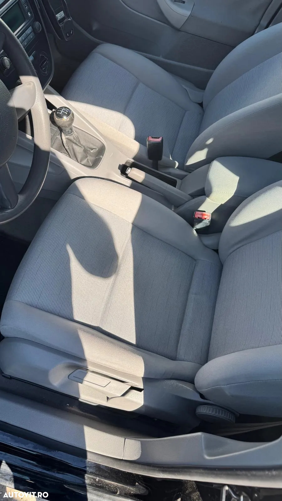 Volkswagen Golf 1.9 TDI Comfortline - 9