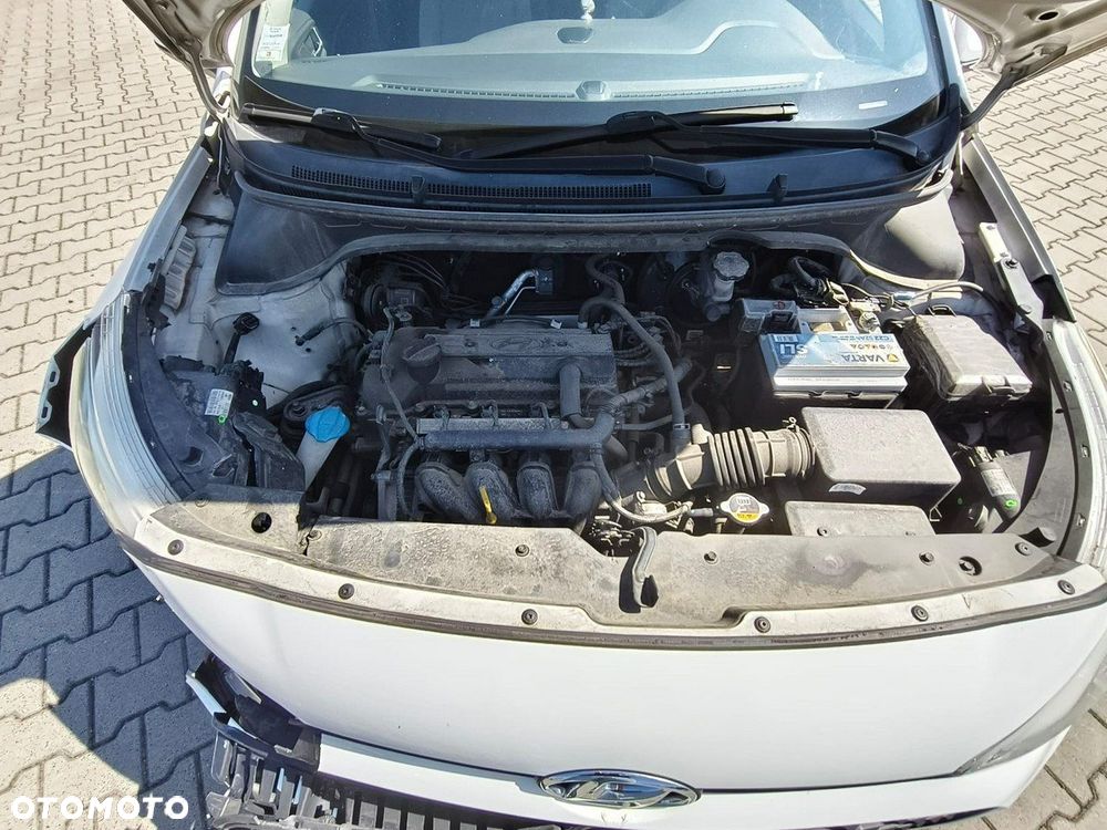Hyundai i20 - 25