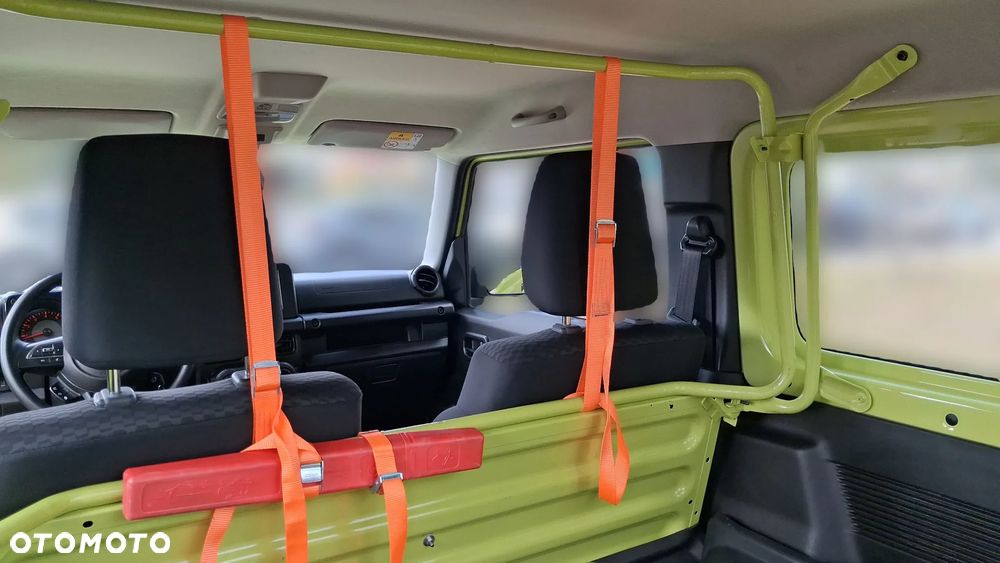 Suzuki Jimny 2023