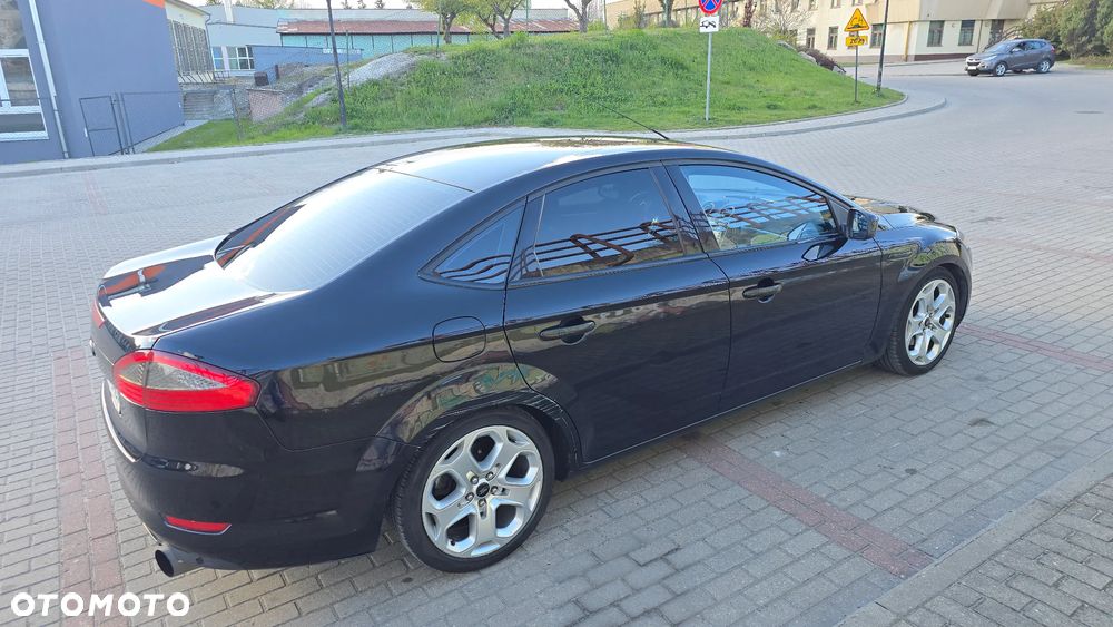 Ford Mondeo 2.5 Titanium - 10