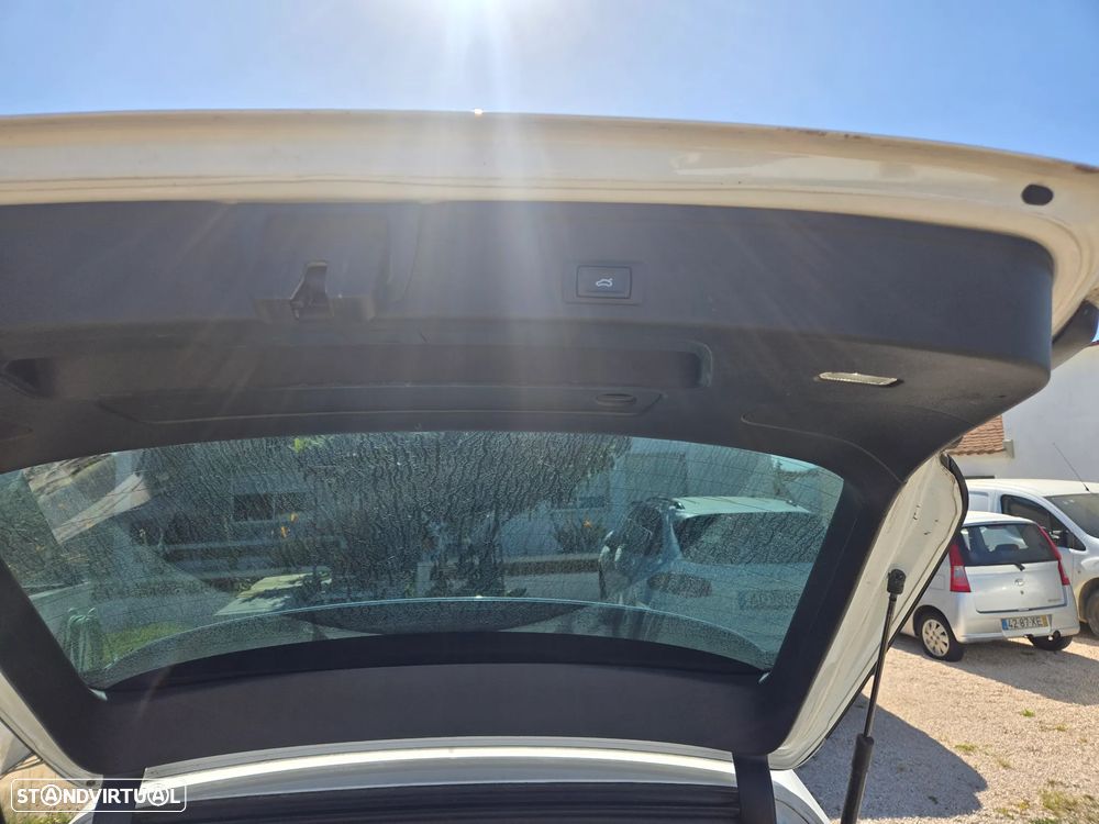 Audi A4 2.0 TDI S tronic sport - 7