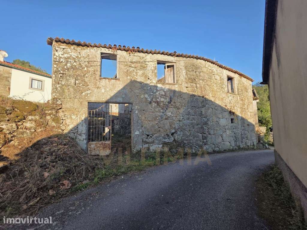 Casa Antiga para Restauro - Ribeira, Ponte de Lima - Grande imagem: 4/26