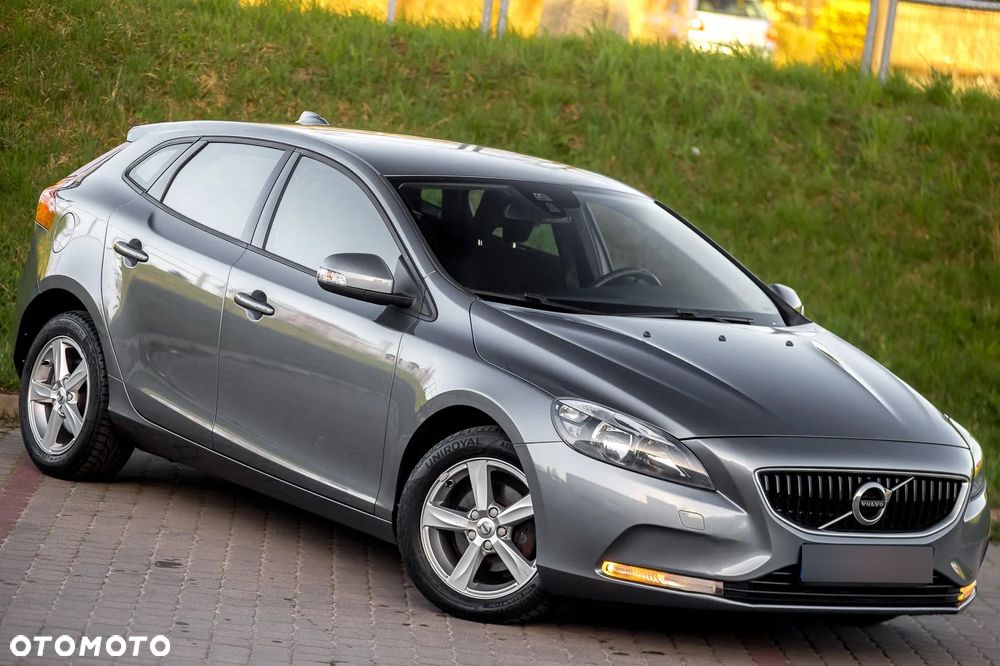 Volvo V40 D2 Momentum - 11