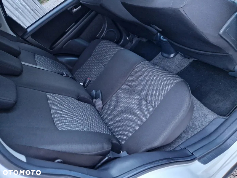 Suzuki SX4 1.6 GS / Premium - 19