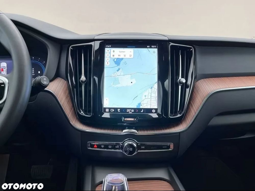 Volvo XC 60 B4 B Plus Dark - 11