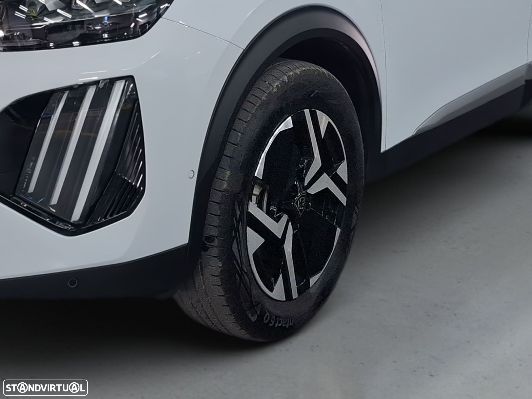 Peugeot 2008 1.2 Hybrid GT e-DCS6 - 4