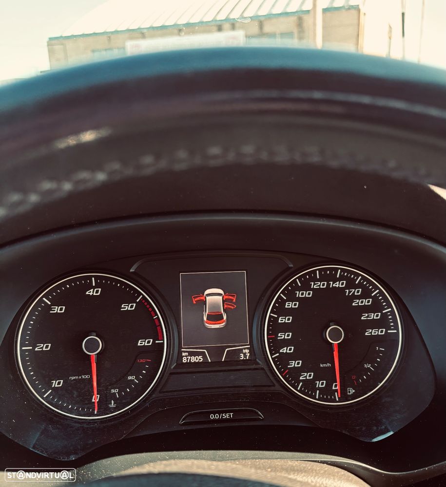 SEAT Leon 1.6 TDI Reference Ecomotive - 8
