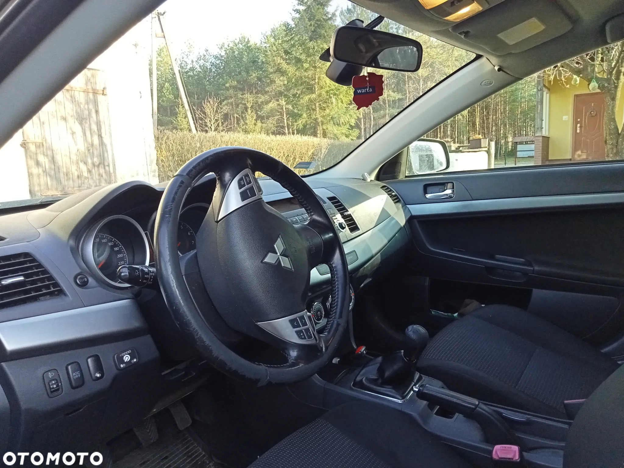 Mitsubishi Lancer - 13