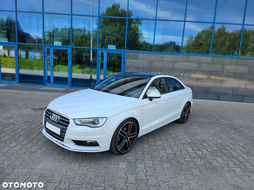 Audi A3 Limousine 1.4 TFSI cylinder on demand S line Sportpaket - 1