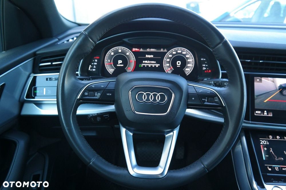 Audi Q8 - 17