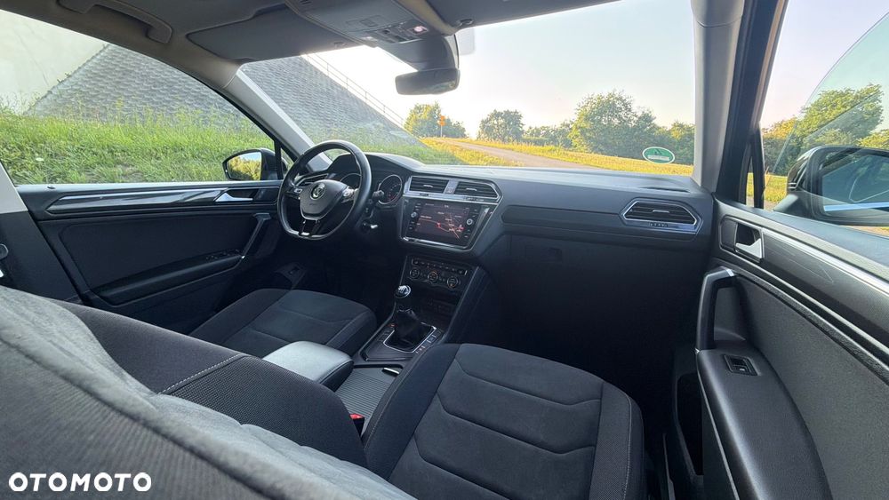 Volkswagen Tiguan 2.0 TDI SCR R-Line - 15