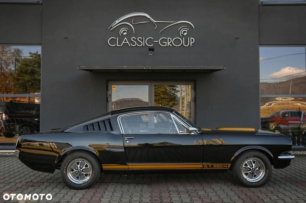 Ford Mustang - 6