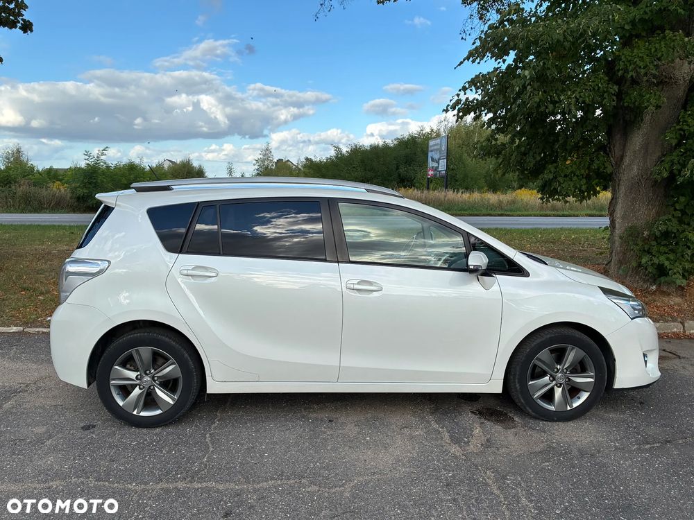 Toyota Verso 1.8 Premium EU5 7os - 10
