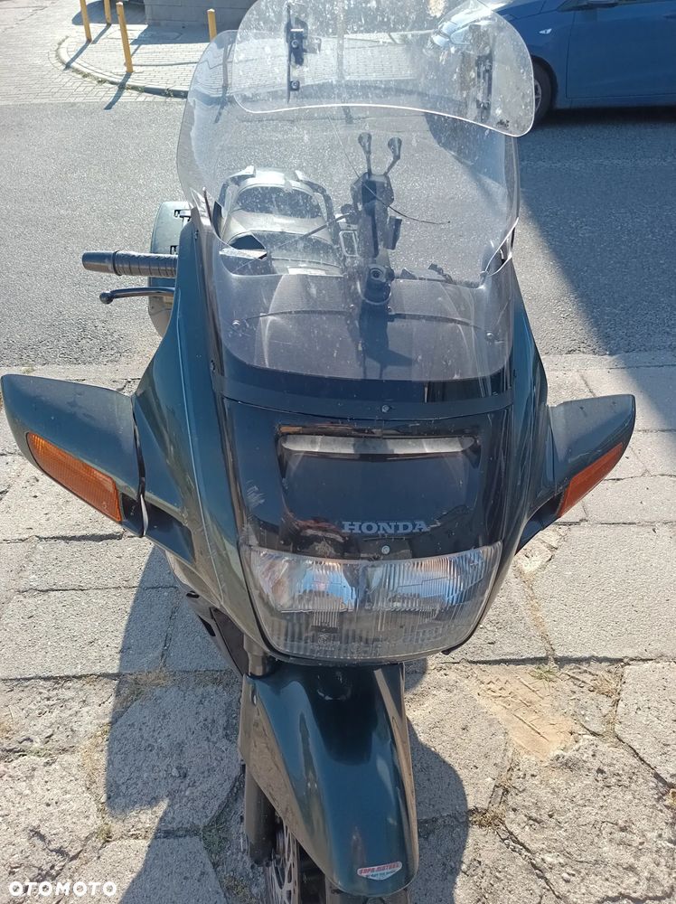 Honda ST - 6