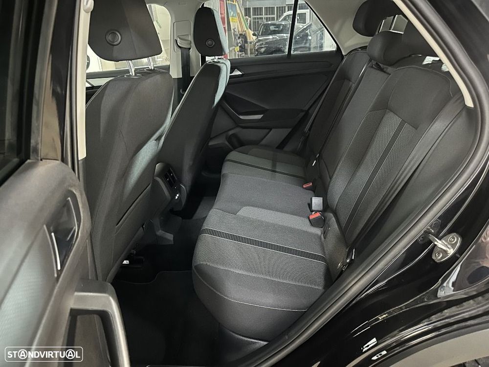 VW T-Roc 1.0 TSI Urban - 13