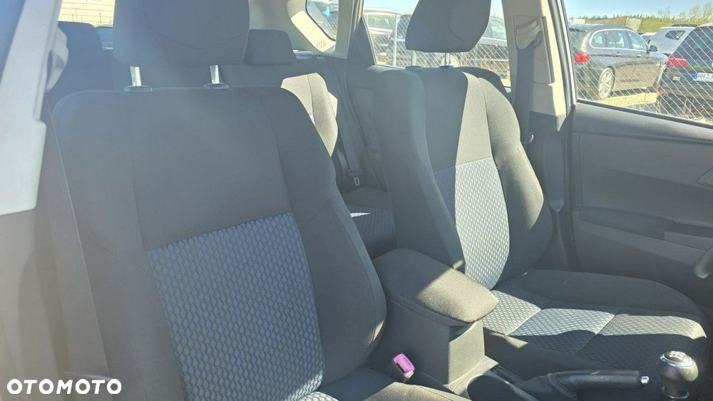 Toyota Auris - 14
