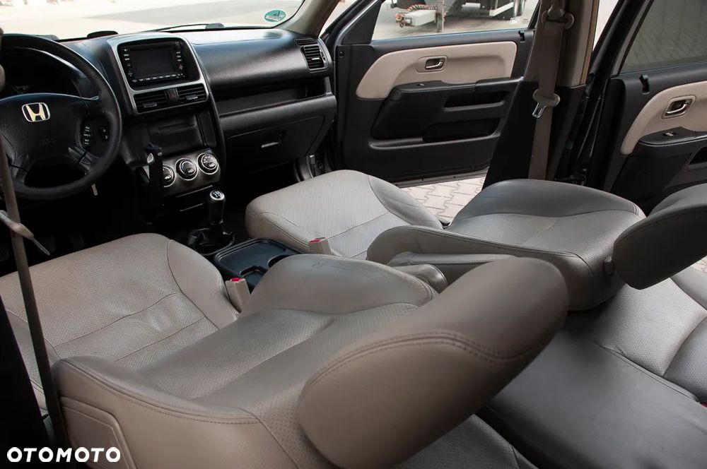 Honda CR-V 2.0i Executive - 22