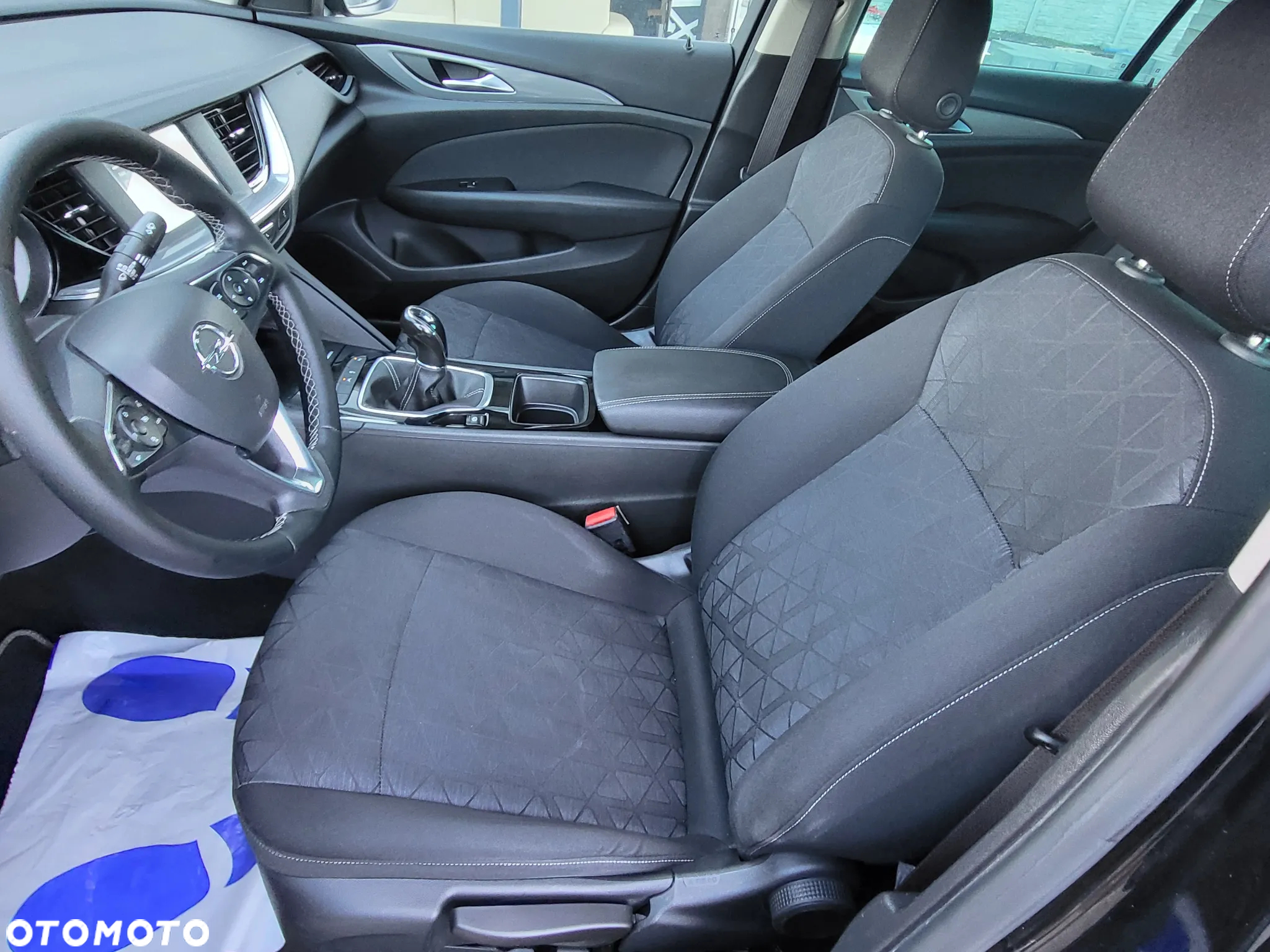 Opel Insignia 1.5 T Innovation S&S - 16