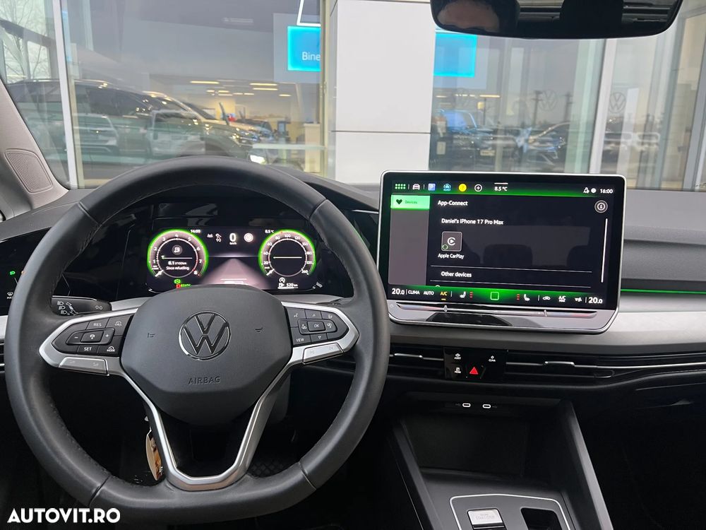 Volkswagen Golf 1.5 eTSI DSG MHEV Life - 14