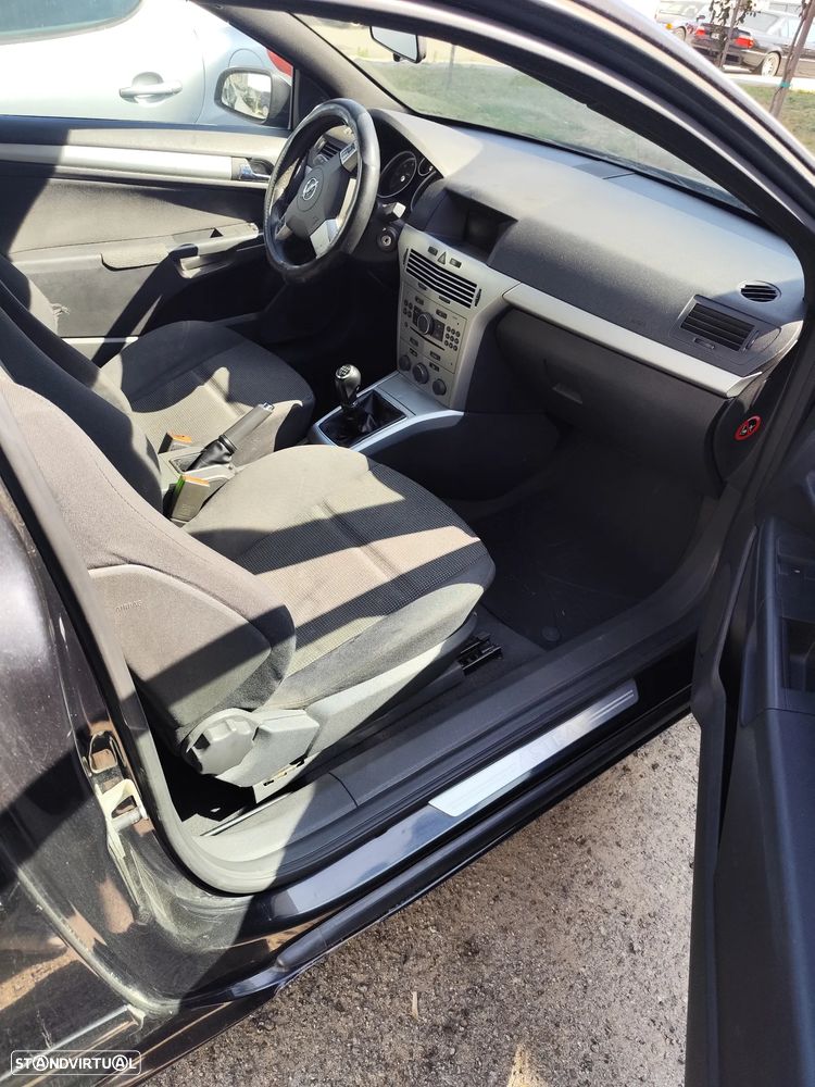 Opel Astra GTC 1.3 CDTI - 8