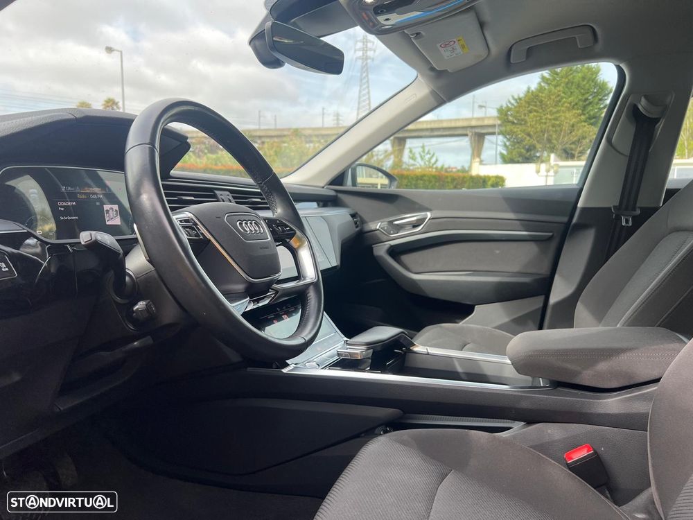 Audi e-tron 50 quattro - 13