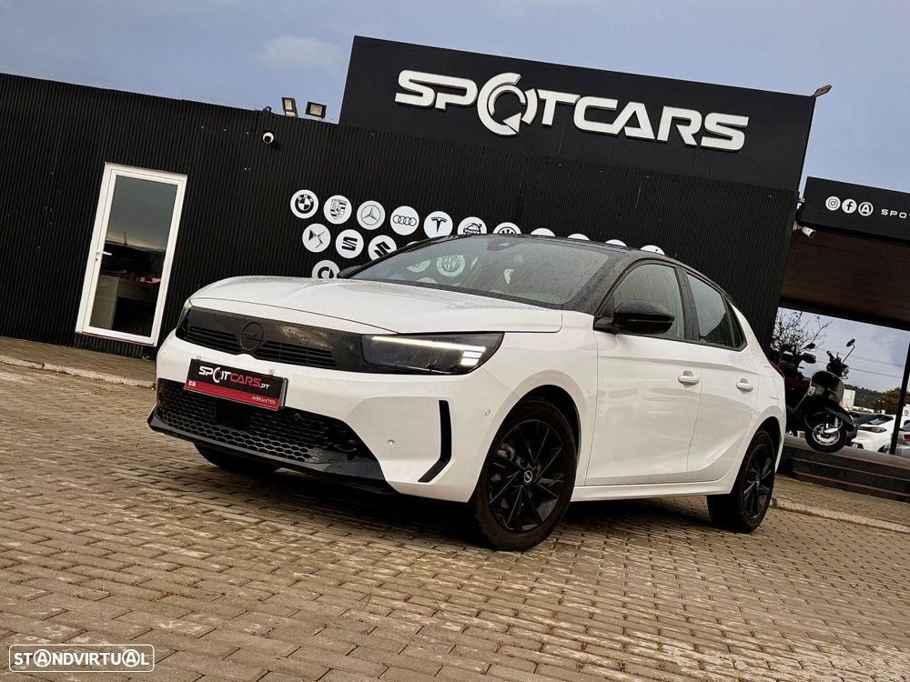 Opel Corsa 1.2 T GS - 1