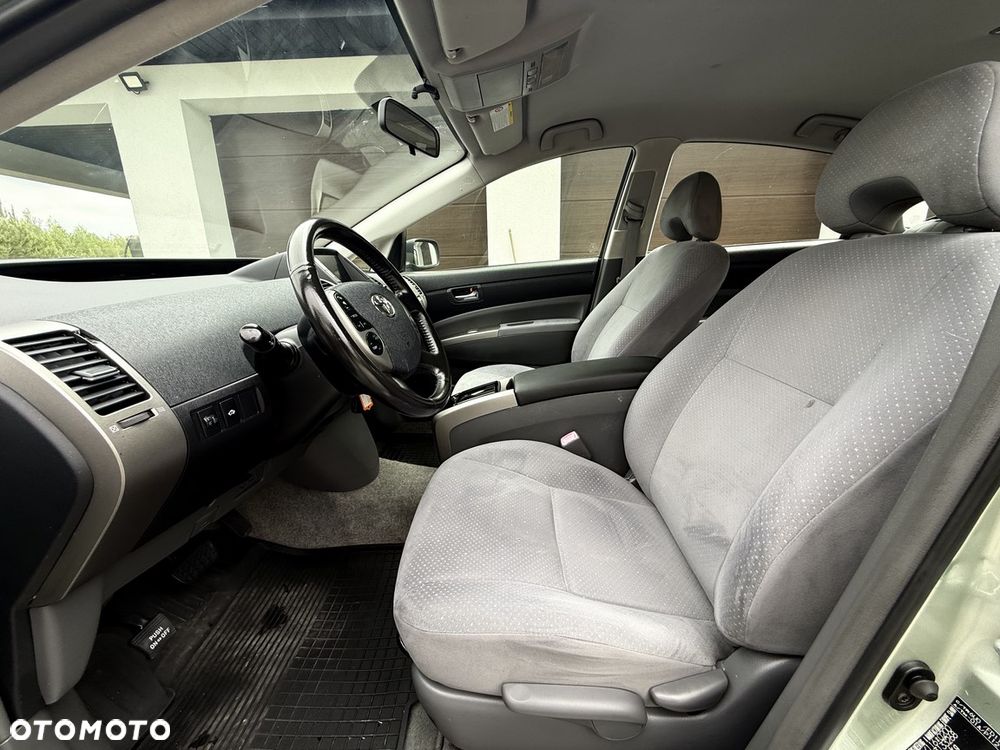 Toyota Prius 1.5 VVT-i Sol - 14