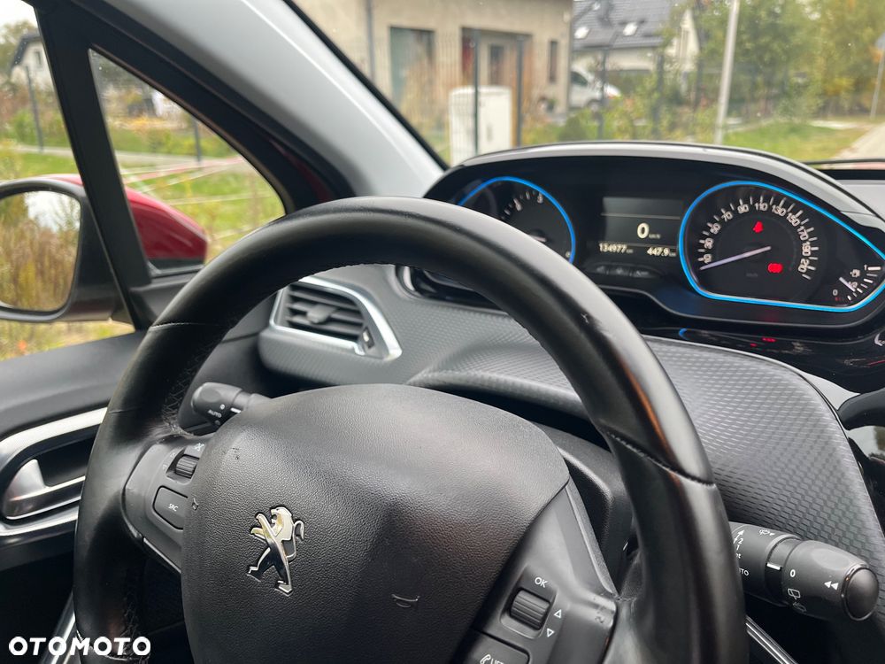 Peugeot 2008 - 13